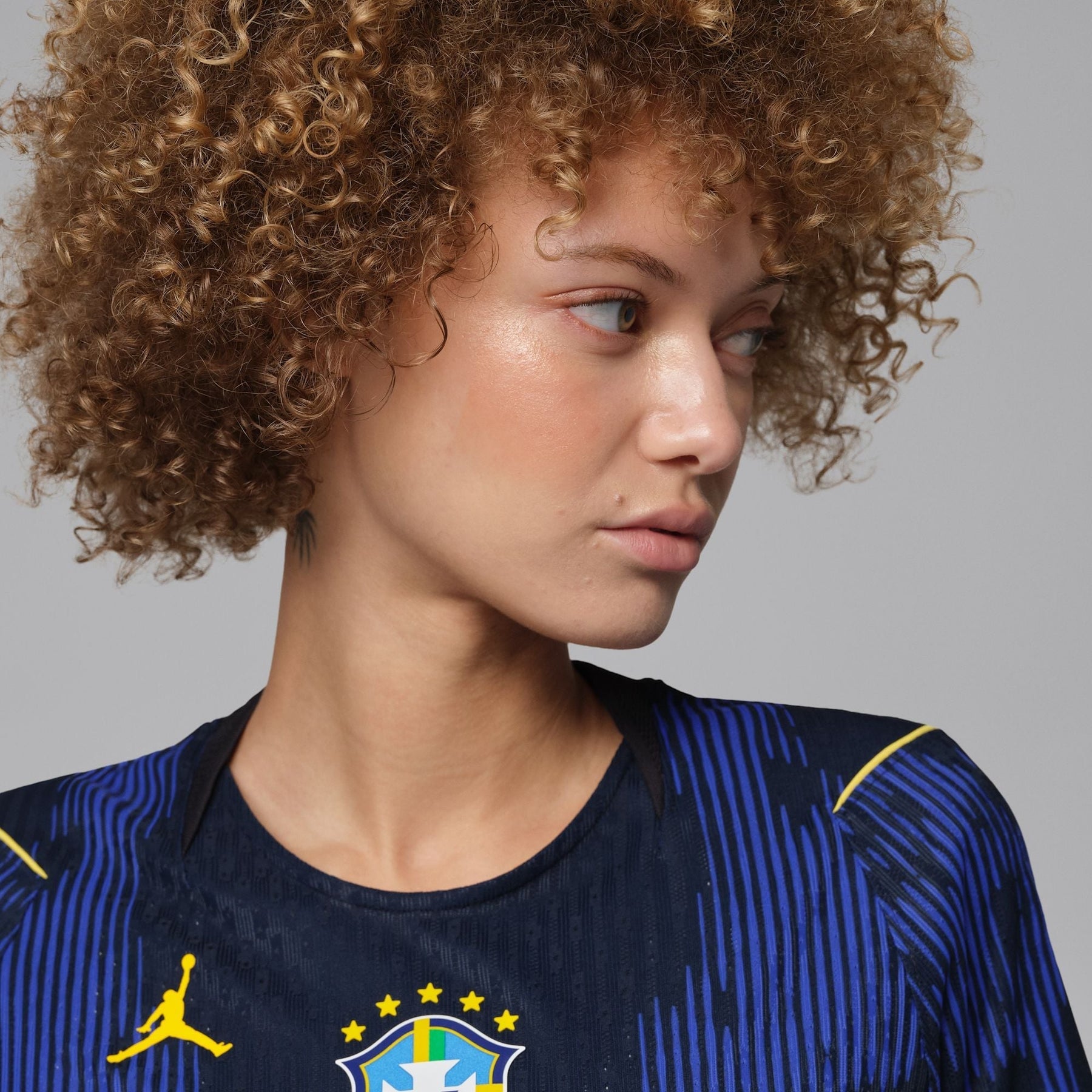 Camisa Feminina Brasil 2026/27 Away Premium