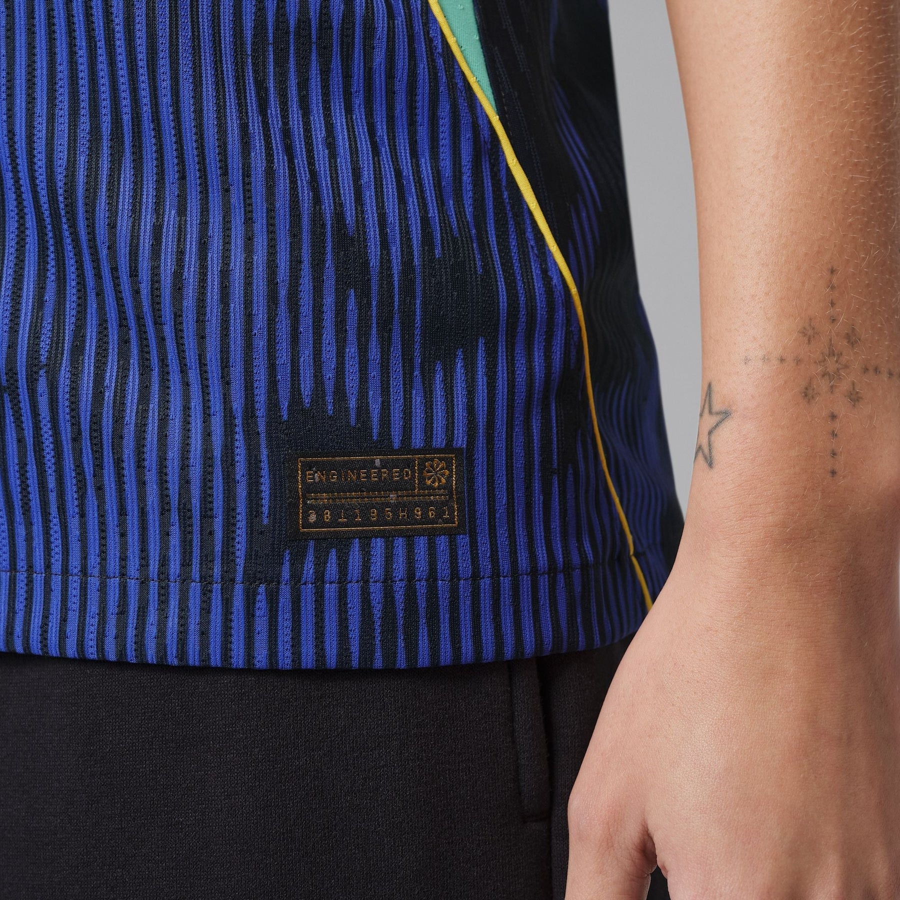 Camisa Feminina Brasil 2026/27 Away Premium